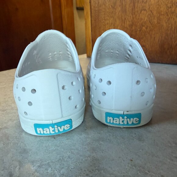 native shoes * white * toddler size 8 - Picture 5 of 7